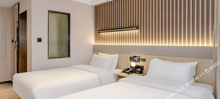 IU酒店(张家口建工学院高铁站店)图片