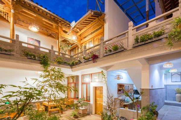 选择房间装修:2019腾冲乐栖大木房位于祖国西南边陲腾冲和顺古镇,坐落