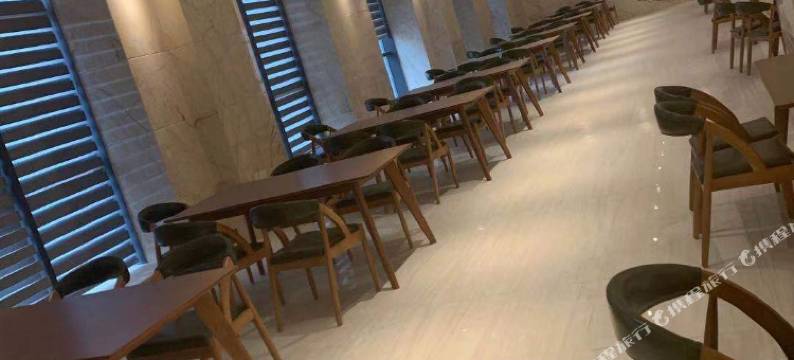 循化黄河源饭店图片