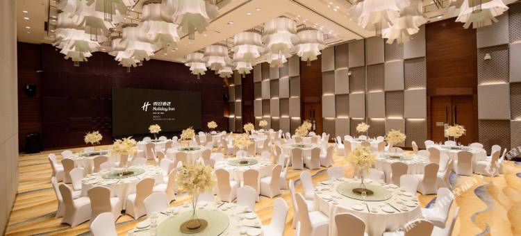 青岛中心假日酒店图片