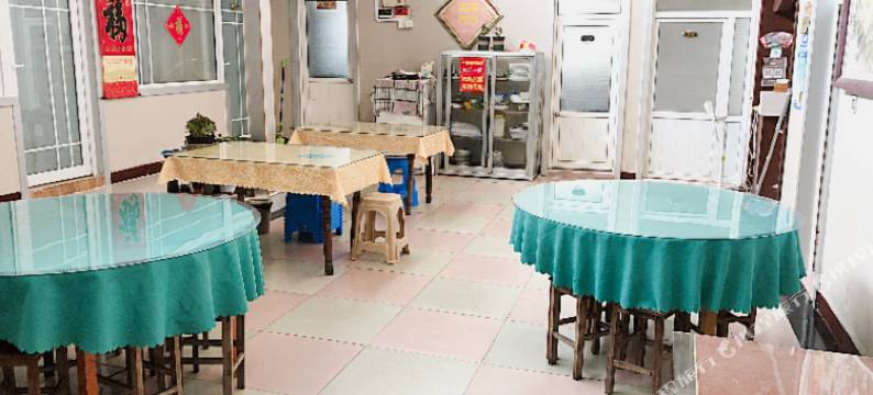 鸿发宾馆(日照海滨森林公园任家台赶海园店)图片
