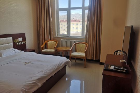 巴音布鲁克泽丰商务宾馆