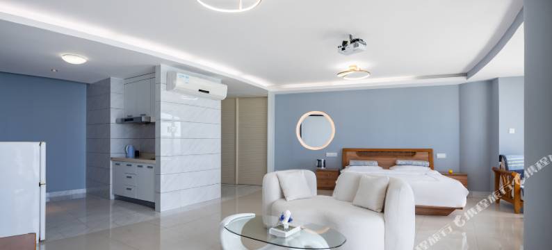 三亚湾9号·city sea海景民宿(椰梦长廊店)图片