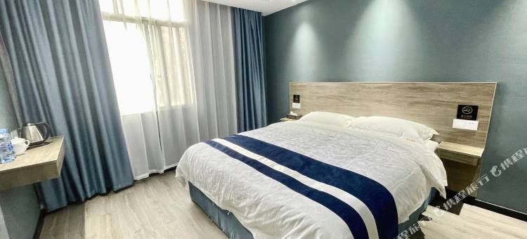 赣州悦享生活主题酒店(江南宋城步步高新天地店)图片