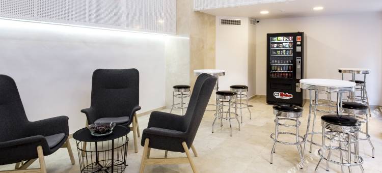卡塔哥诺娃卡塔赫纳住宿加早餐酒店(B&B HOTEL Cartagena Cartagonova)图片