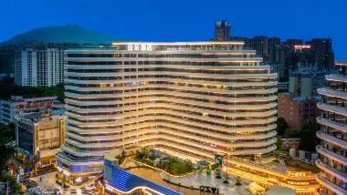 肇慶七星巖星湖一方亞朵酒店