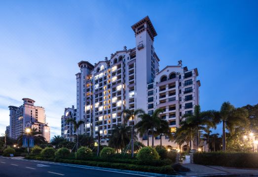 Gemland Hotel Twin-Moon Bay Huizhou Hotel Overview