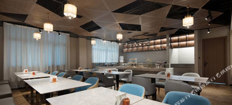 华盛颐居酒店(群英路店)图片