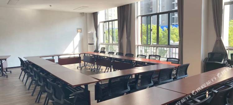 尚客优酒店(镇江宝龙广场龙山路店)图片