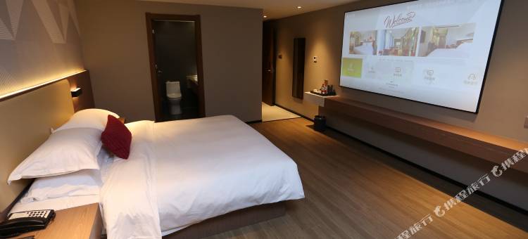 柏曼酒店(武汉黄鹤楼复兴路地铁站店)图片