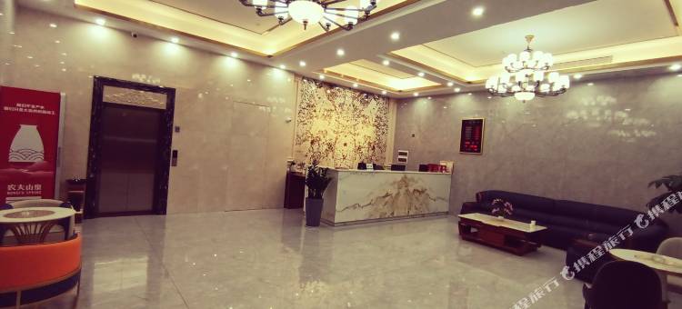 阳春潭水四季酒店图片