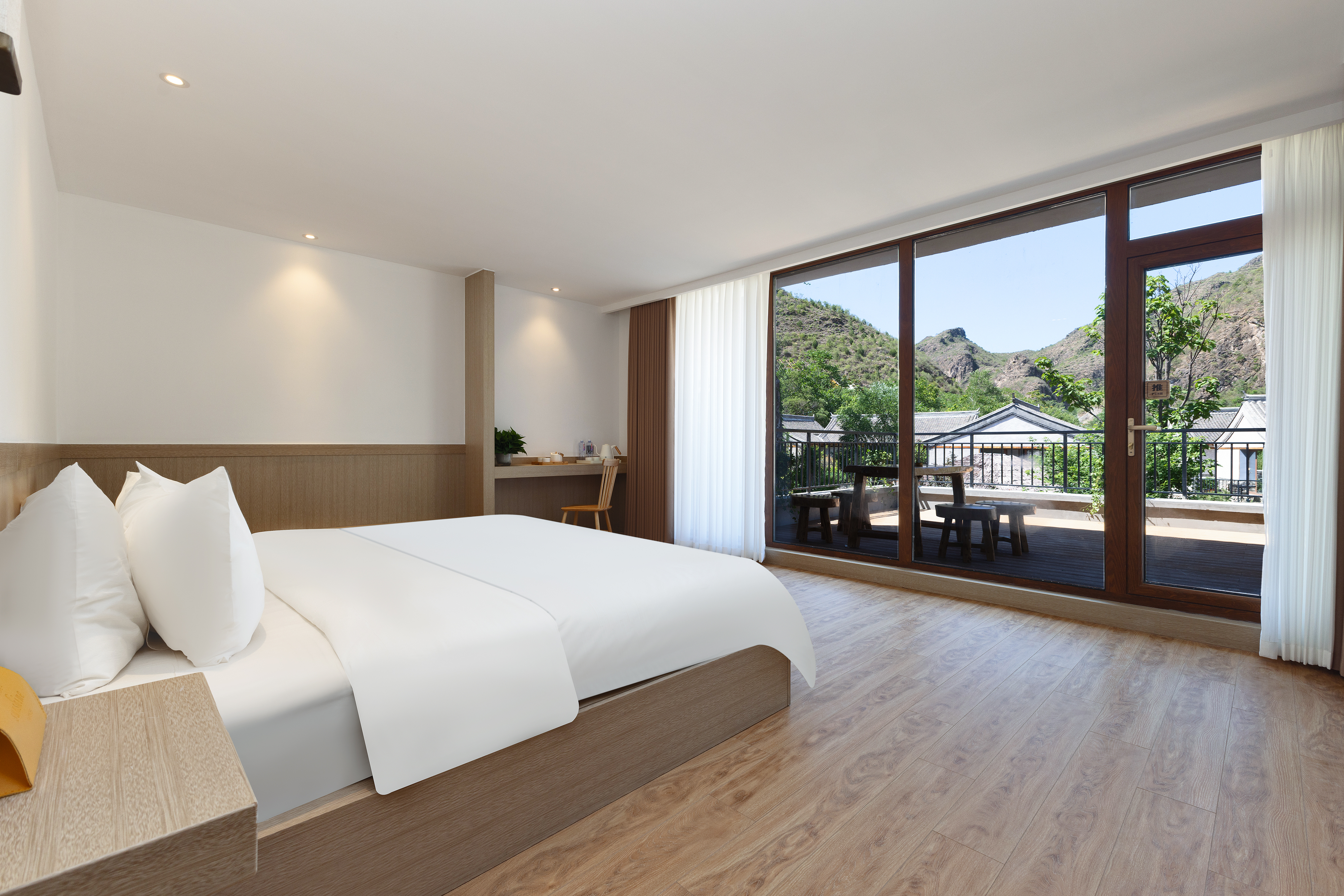 Floral Hotel · Jingxi Wuerdu Holiday Hotel (Yesanpo Branch) Hotel Overview