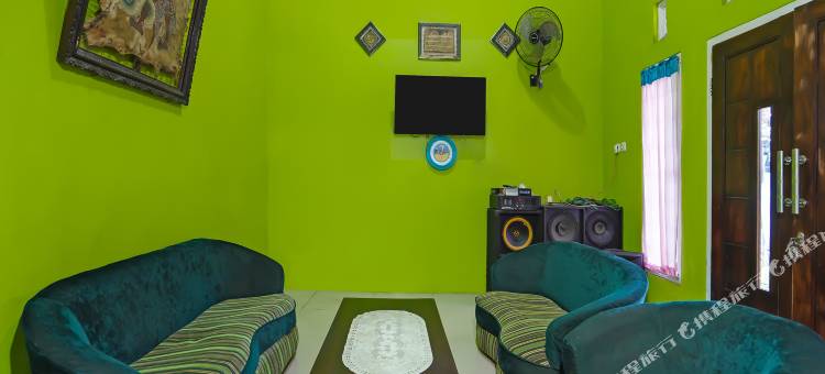 Hotel O 安加斯旺吉伊斯兰Kost Auto酒店(Hotel O Kost Auto Syariah Anggaswangi)图片