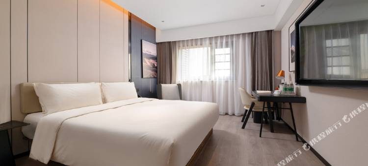 洛阳火车站大卫天地亚朵酒店图片