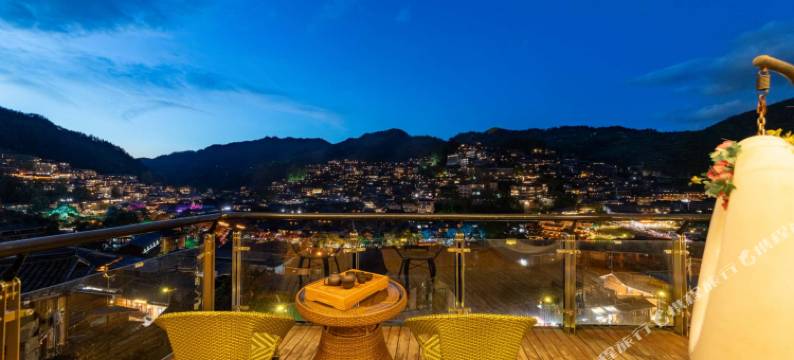 西江千户苗寨风景楼美宿山居图片