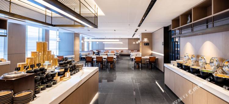 乌鲁木齐高铁站小绿谷公园亚朵酒店图片