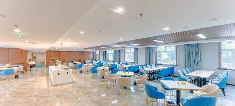 阿拉尔曼雅酒店图片