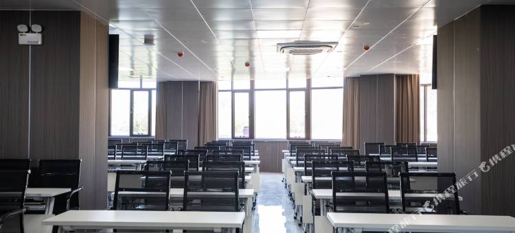 璟悦国际酒店(石河子大学北区店)图片