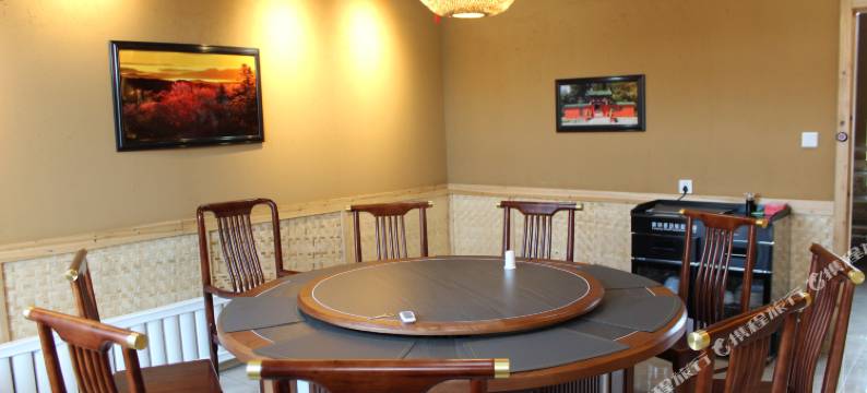 江畔船歌酒店民宿图片