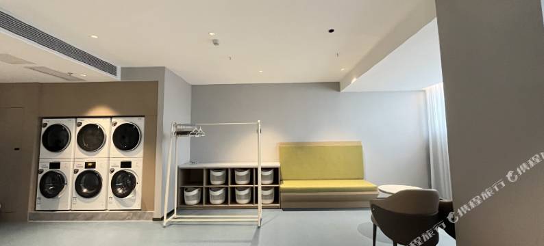 东南梦酒店(柳州窑埠古镇城中万达店)图片