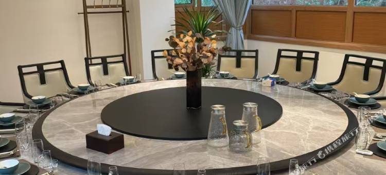 竹林卧虎里酒店图片