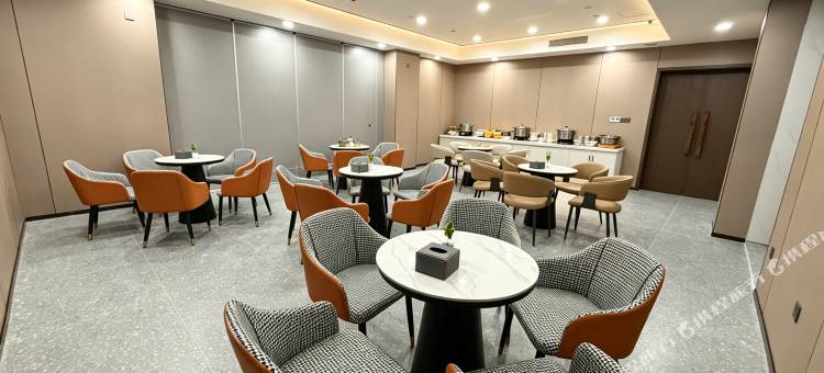 怡致酒店(柳州城中万达窑埠古镇店)图片