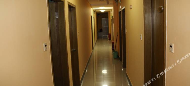 句容中街宾馆图片