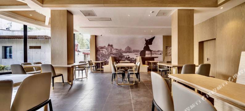 唯庭酒店(上海曹安路真新新村地铁站店)图片