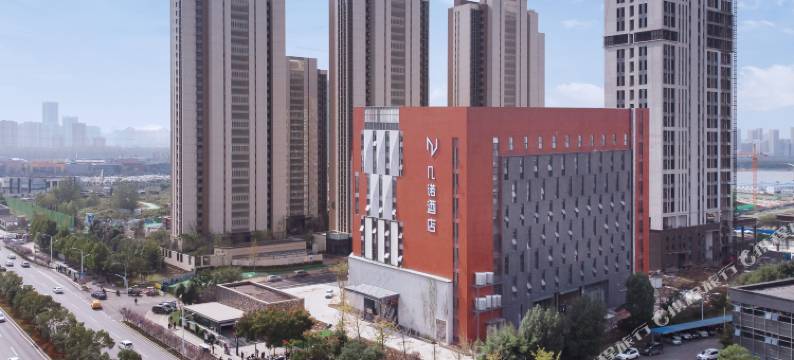 几诺酒店(武汉极地海洋世界宏图大道地铁站店)图片