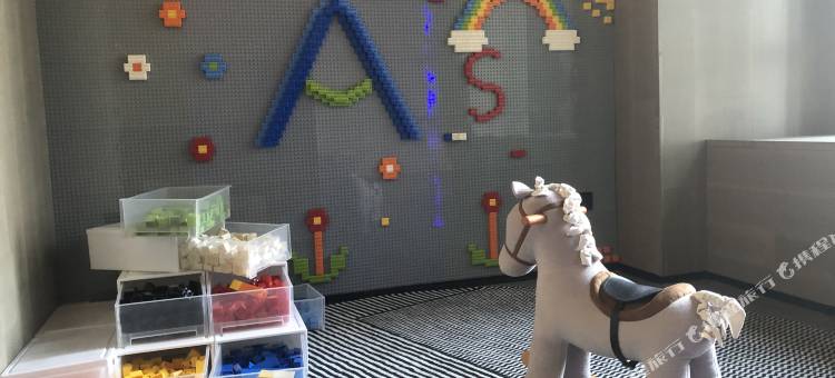 重庆解放碑洪崖洞江景亚朵S酒店图片