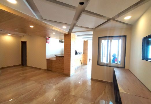 Hotel Samrat - on Mall RoadHotel Overview