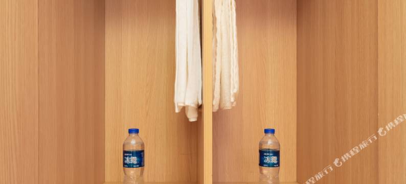 落脚城市青年旅舍(重庆中山四路店)图片