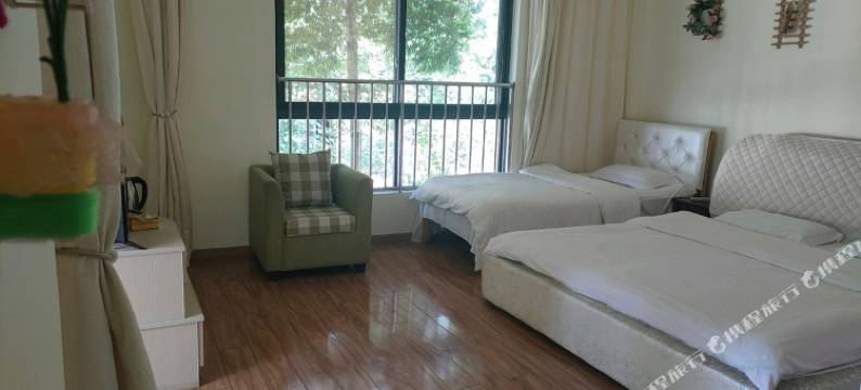 青城山熊猫驿站图片