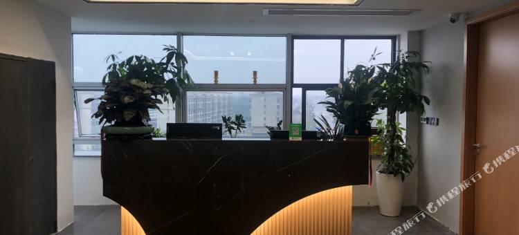 城市之家·云酒店(政务中心店)图片