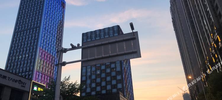 优选智慧江景酒店(积玉桥临江店)图片