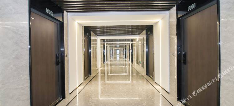 漫鹿Ins设计酒店(郑州高新万达广场店)图片