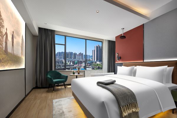选择房间开业:2022酒店由设计师精心打造,时尚,高端;地理位置优越