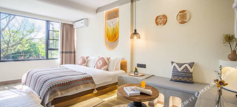 楚雄云想容艺宿民宿(彝人古镇景区店)图片