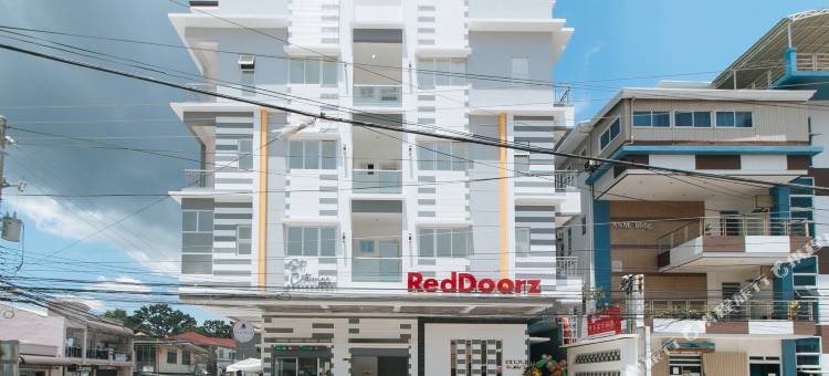 红多兹@奥隆阿波市圣凯瑟琳公寓(RedDoorz @ St. Catherine Residences Olongapo City)图片