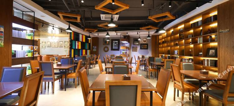 喆啡酒店(银川国际会展中心万达广场亲水大街店)图片