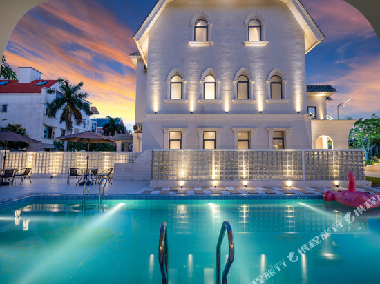 R设计师海滩度假酒店(北海银滩景区国际客运港店)