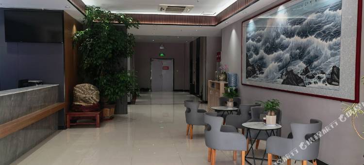 睿柏云酒店(济南莱芜会展中心店)图片