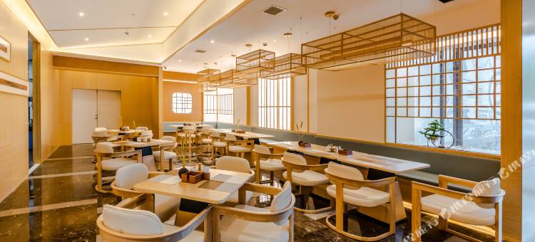 建国璞隐酒店(青岛五四广场青岛大学店)图片