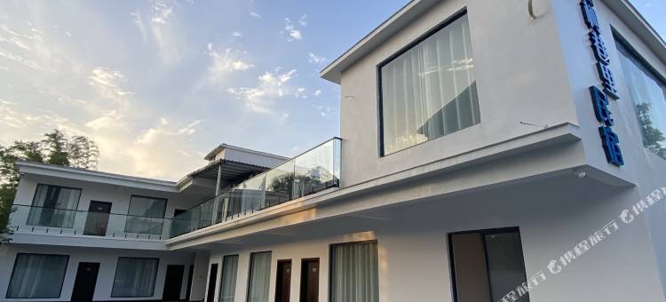 万尾金滩森柯巷里民宿图片