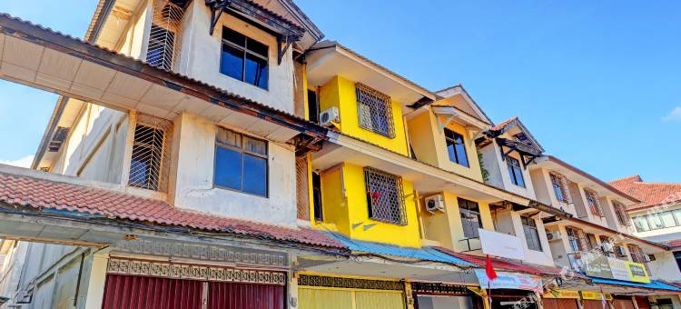 斯波特昂 92875 佩利塔住宿酒店(Spot on 92875 Pelita StayNearAnugrah Sinar Lautan)图片