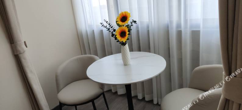 合十居·民宿(洛阳丽景门十字街洛邑古城地铁站店)图片