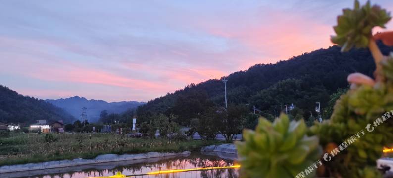 乡野居民宿(亚木沟风景区店)图片