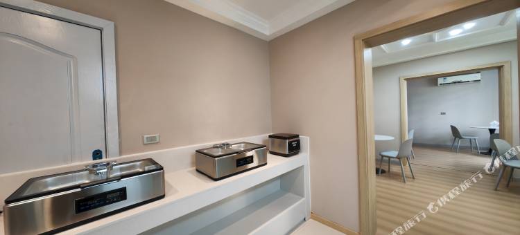 达州天斯大酒店(城市中心广场三圣宫美食街店)图片