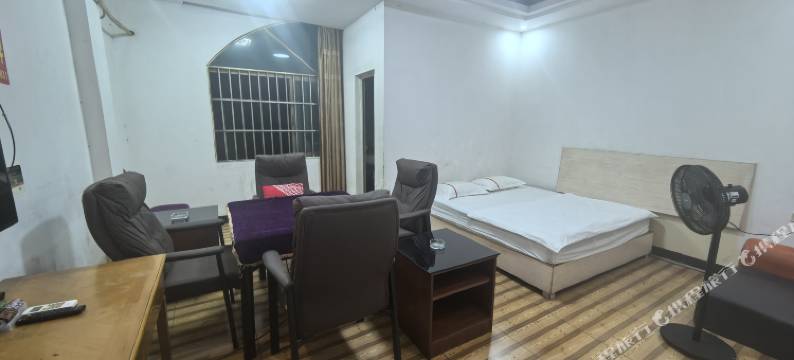 佛山跨越公寓(容桂轻轨站店)图片