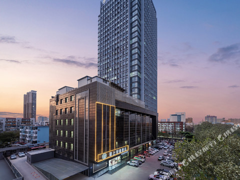陌上轻雅酒店(邯郸道新世纪中心店)